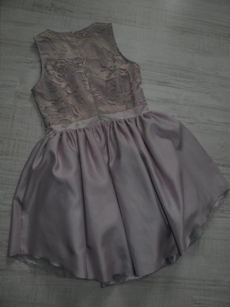 Spoločenske šatičky, 38