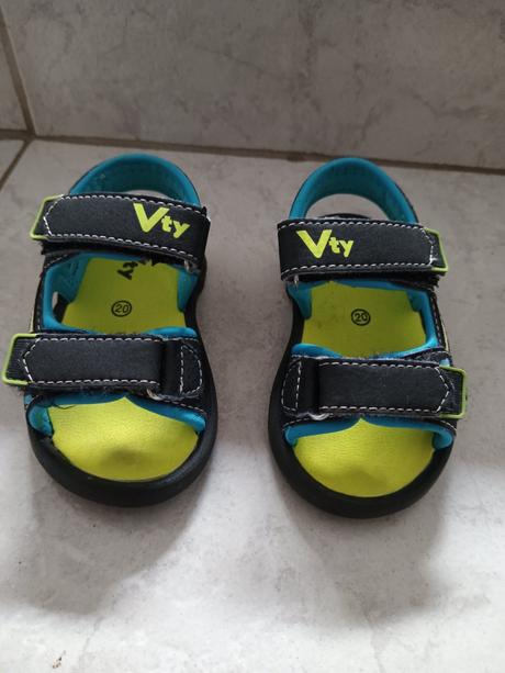 Sandálky, 20