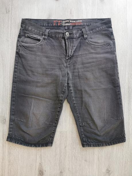 Pánske kraťasy, 54