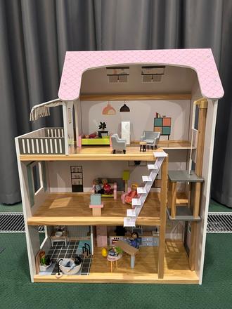 Domček pre bábiky, 