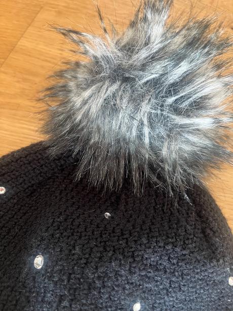 Čiapka s brmbolcom, 