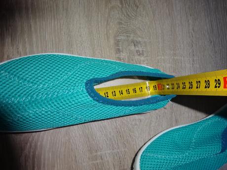 Topanky do vody a šlapky, 30