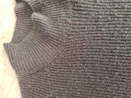 Svetrík polorolacik, amisu,m