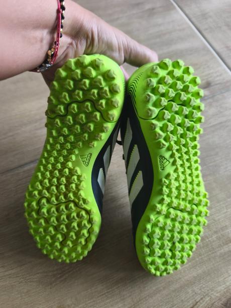 Turfy, adidas,32