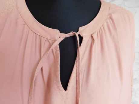 Kvalitna velmi pekna bluzka, 50