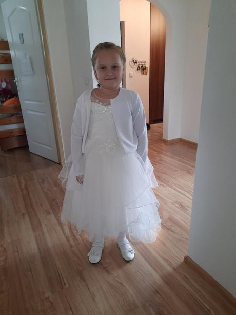 Šaty na príležitosť, 146