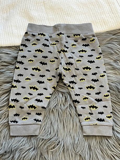 Chlapčenské tepláky batman (74), 74