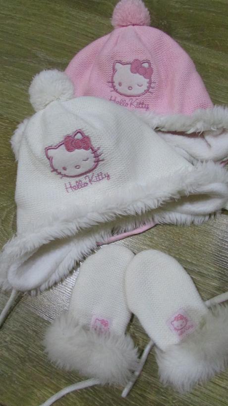 Dve krásne teplučké súpravy hello kitty zn.sanrio, sanrio,74