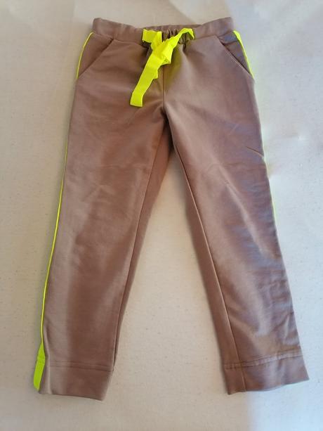 Tepláky /nohavice, 122