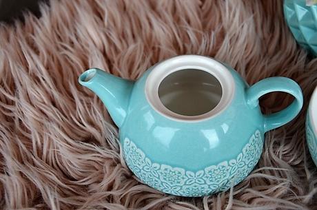 Čajník so šálkou-2in1, 