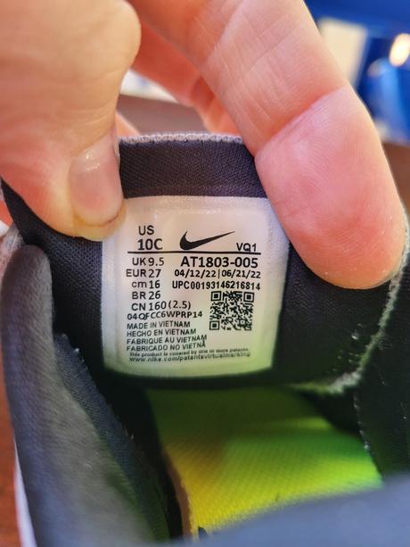 Tenisky +doporučené poštovné, nike,27