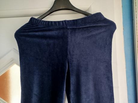 Modré legíny, yigga,158