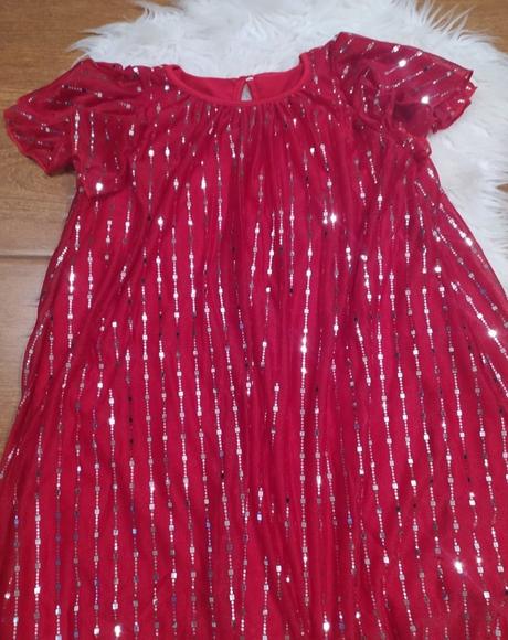 Sviatočné šatky, 122