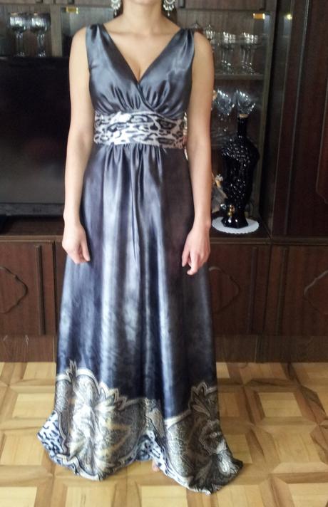 Dlhe spoločenské šaty, 36