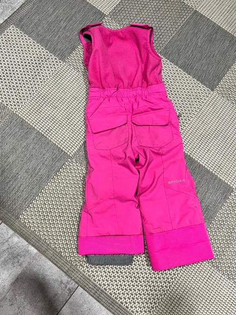 Oteplovačky spyder, 86