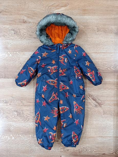 Modrý overal, tesco,86