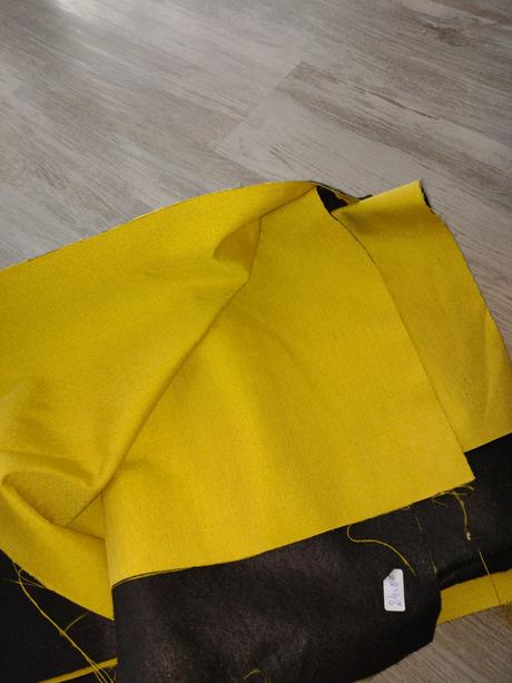 Látka na čalúnenie, šitie,