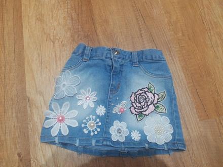 Dievcenska riflova sukna, 104