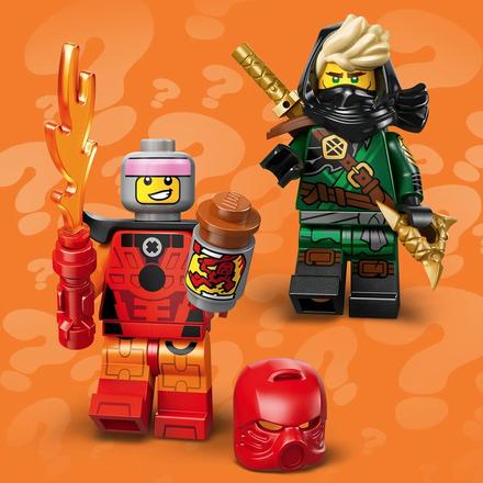 Tajomny ronin a cosplayer bionicle,