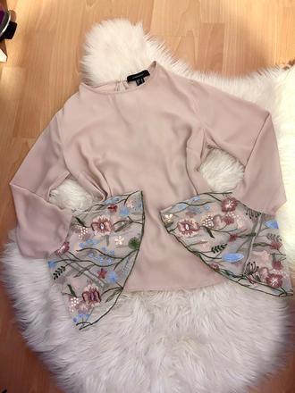 Blúzka so zvonovými vyšívanými rukávmi, atmosphere,s