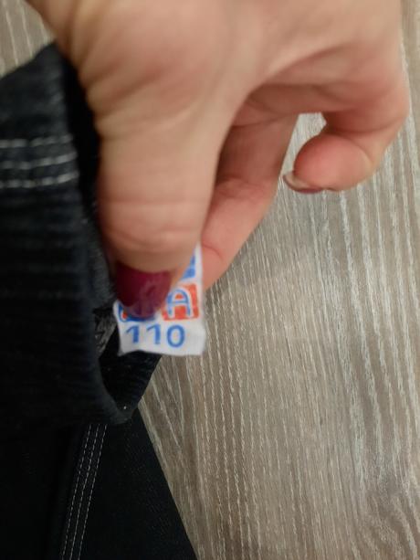 Riflové legínky, 110