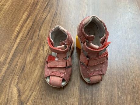 Sandalky, d.d.step,23