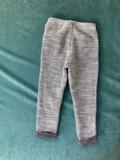 Teplaky bielo-cierne, lupilu,86