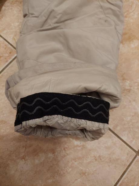 Kvalitné, nepremokavé nohavice quechua,128, quechua,128
