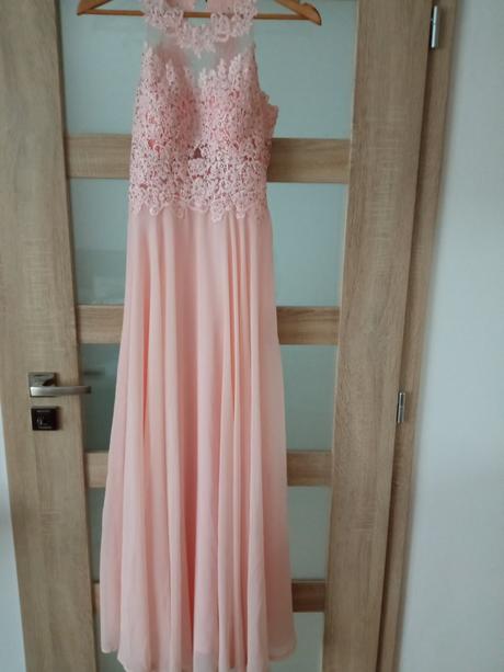 Krásne elegantné šaty, 36