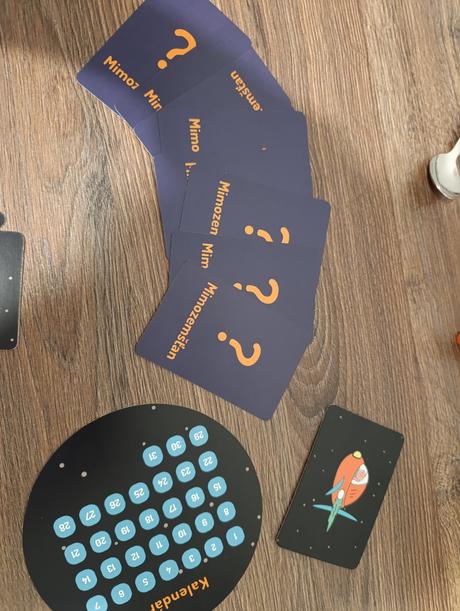 Spoločenská hra vesmírna cesta, 