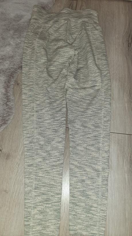 Taška plná vecí tommy hilfiger, zara, monnari, s