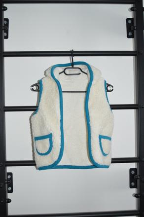 Detská vesta z ovčej vlny, 80