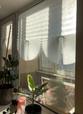 Plisovaná zatemňovacia roleta biela 150x90 cm,