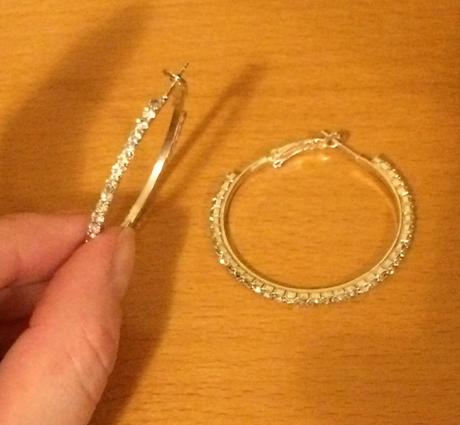 Štrasové náušnice, 