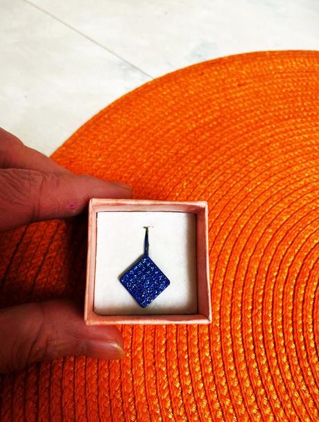 Luxusné štrasové náušnice,