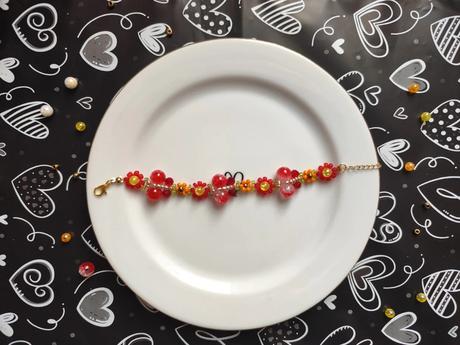 Náramok z korálok,