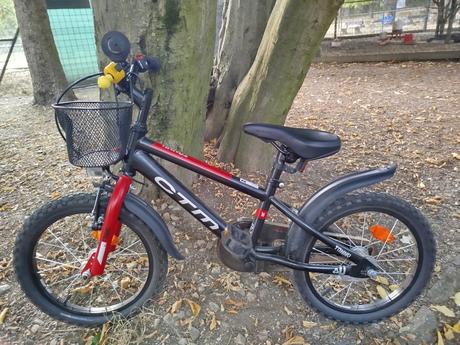 Detský bicykel 16 s pomocnými kolieskami, ctm,16