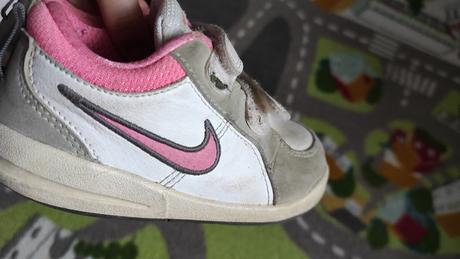 Nike kozene tenisky velkost 25, nike,25