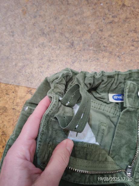 Hrubšie nohavice, 140