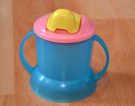 Poharik na ucenie pitia,