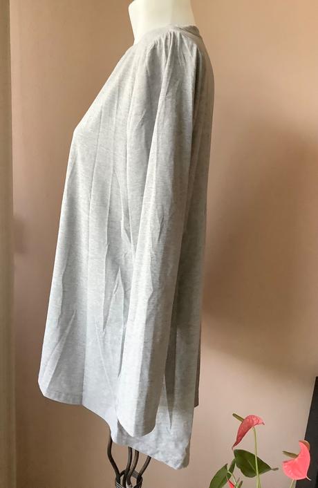 Tričko asymetrické, 44