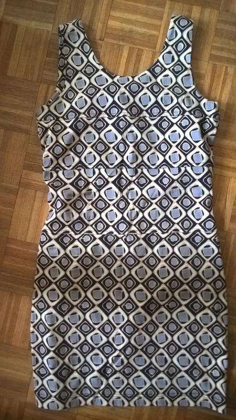 Letné puzdrové šaty, bandolera,36