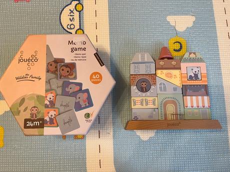 Jouéco drevený stohovaci domček a pexeso, 