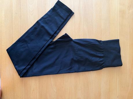 Decathlone leginy gymnasticke, decathlon,152