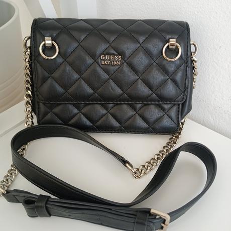Čierna malá crossbody kabelka guess, guess