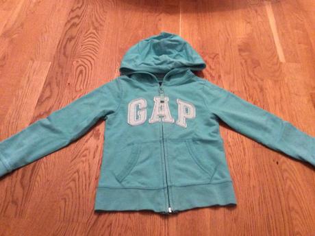Mikinka tyrkysova, gap,122