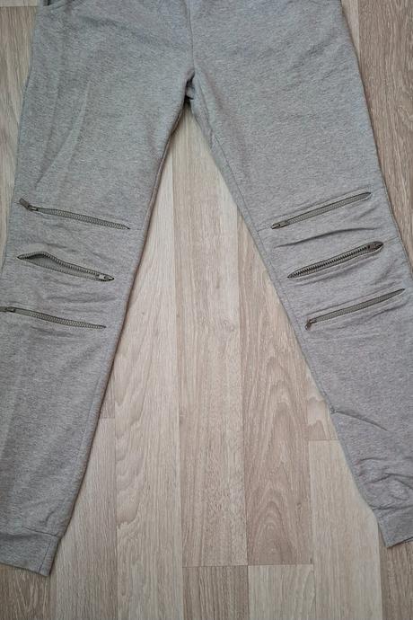 Dámska tepláková súprava, 40