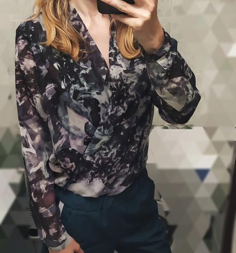 Zaujímavá búzka, s