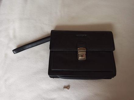 Kožená pánska etua, 