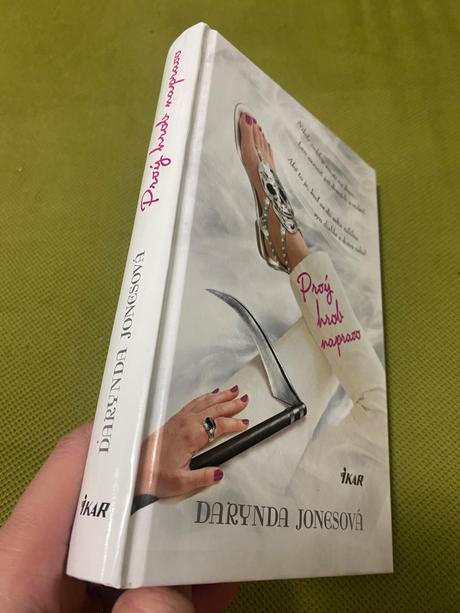 Detektívka triler prvý hrob napravo darynda jones,